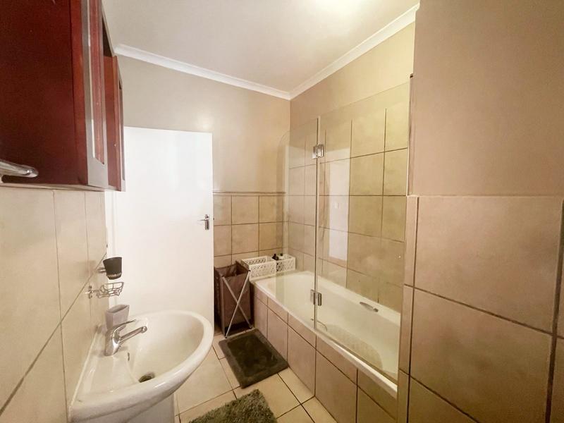 2 Bedroom Property for Sale in Bult West North West